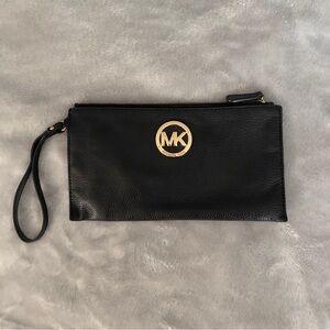 Michael Kors wristlet